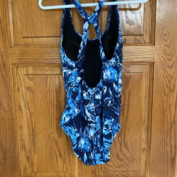 4 speedo swimsuits - all in EUC, all size 8 - Picture 12 of 13